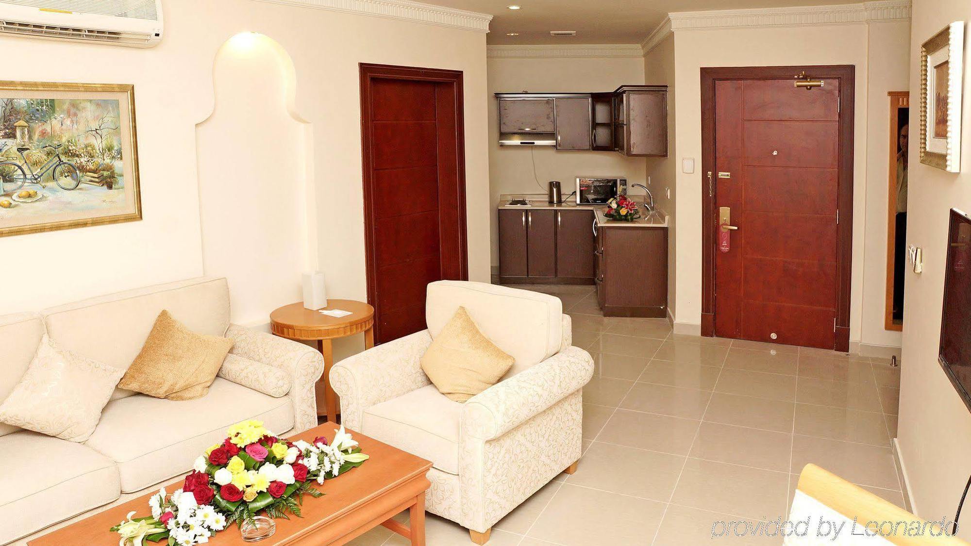 होटल Tala Corniche 3*